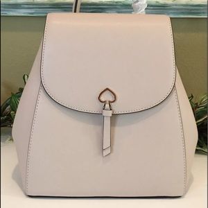 Kate spade adel backpack medium flap beige leather • firm price Holiday Shop •